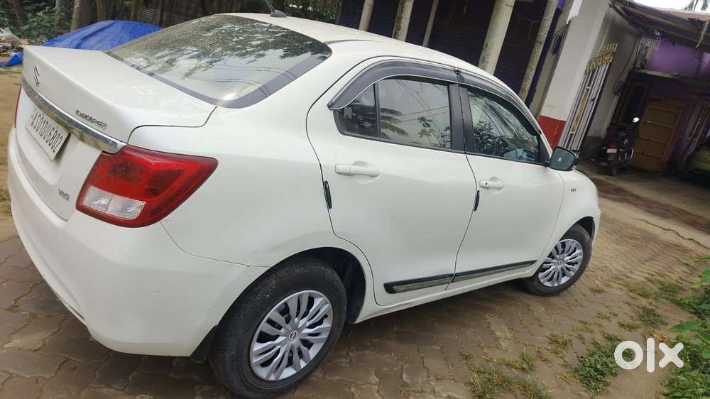 Maruti Suzuki Swift Dzire Vxi Optional, 2018, Petrol