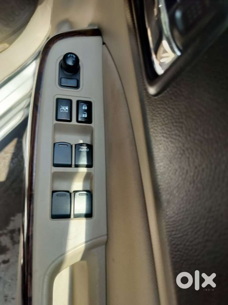 Maruti Suzuki Swift Dzire Amt Zxi Plus, 2018, Petrol