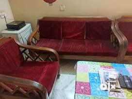 Olx farnichar deals sofa