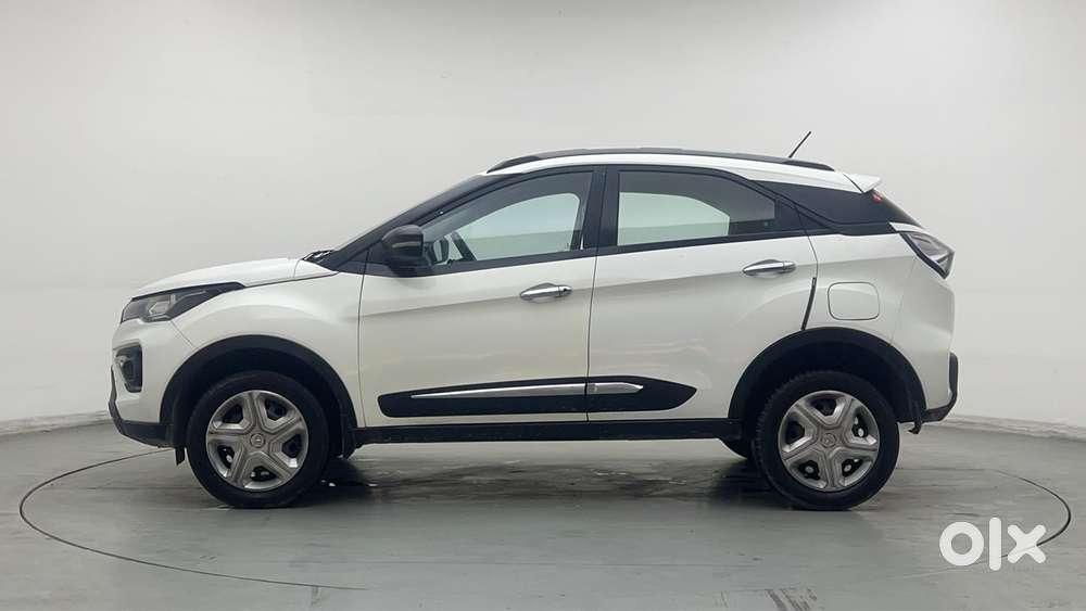Tata Nexon 1.5 Revotorq Xm, 2023, Diesel