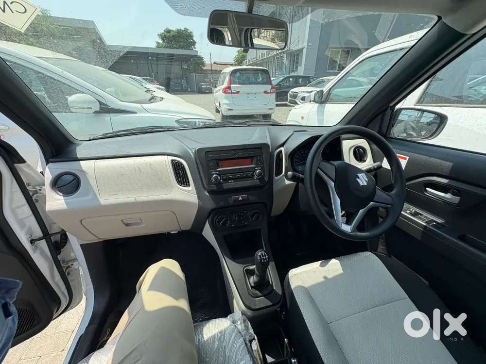 Maruti Suzuki Wagon R 1.0 2026