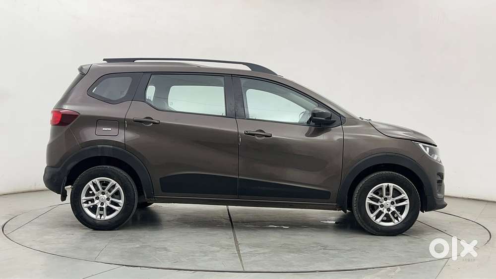 Renault Triber Rxt Easy-r Amt, 2023, Petrol