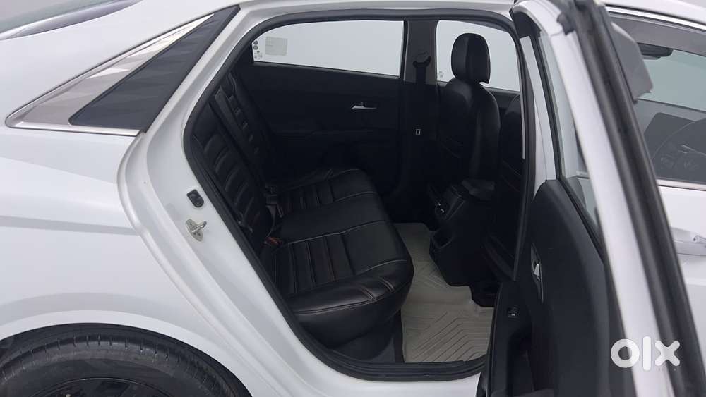 Hyundai Verna 1.5 Sx Turbo Petrol Mt, 2023, Petrol