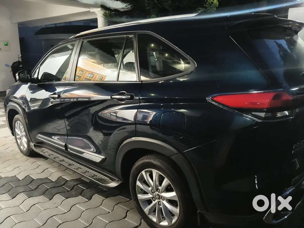 Toyota Innova Hycross 2024 Hybrid