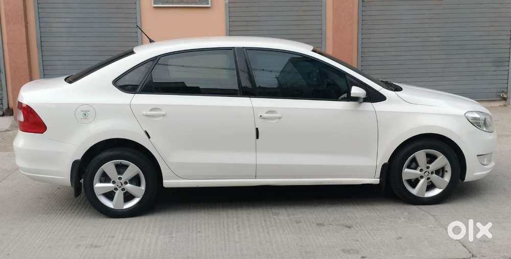 Skoda Rapid 1.6 Mpi Ambition, 2016, Diesel