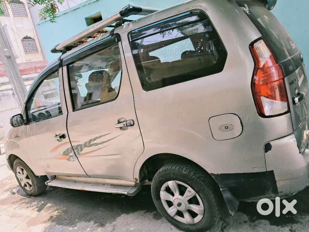 Mahindra Xylo 2011