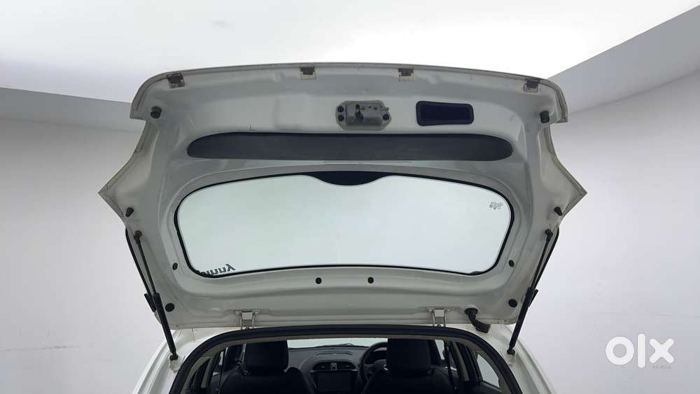 Tata Tiago Xe, 2019, Petrol