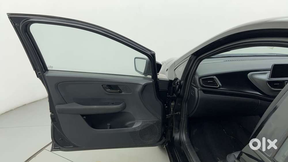 Tata Altroz 1.5 Xz Plus Diesel Dark Edition, 2022, Diesel