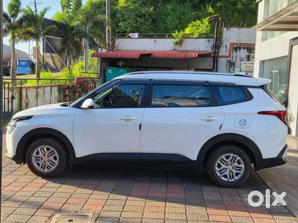 Kia Carens 1.5 Prestige 7 Str, 2023, Petrol