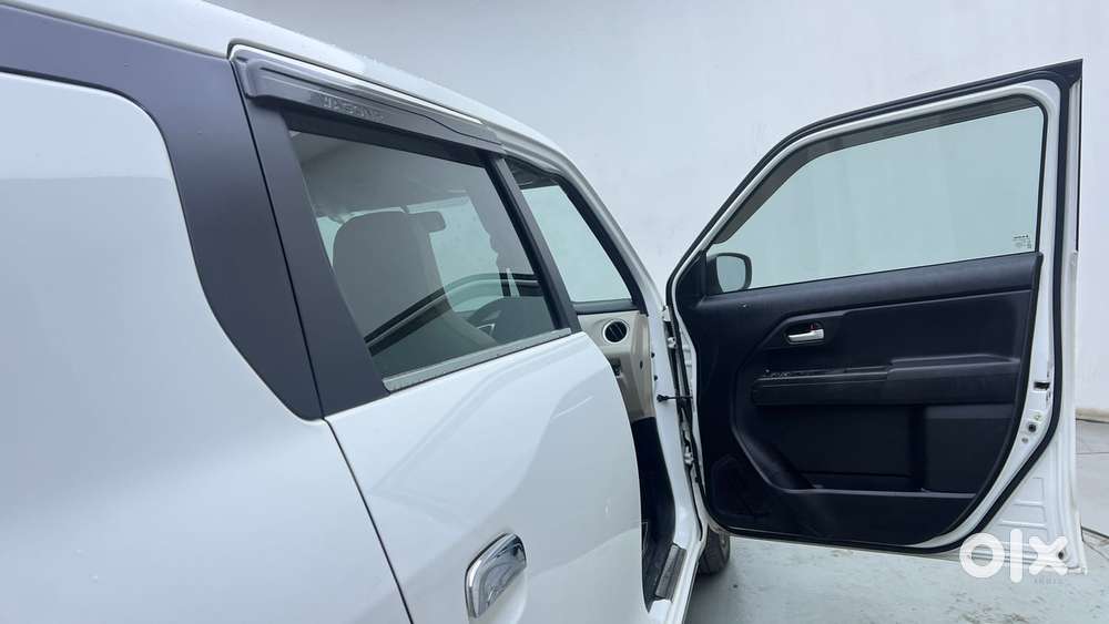 Maruti Suzuki Wagon R 1.2 Zxi Plus Amt, 2022, Petrol