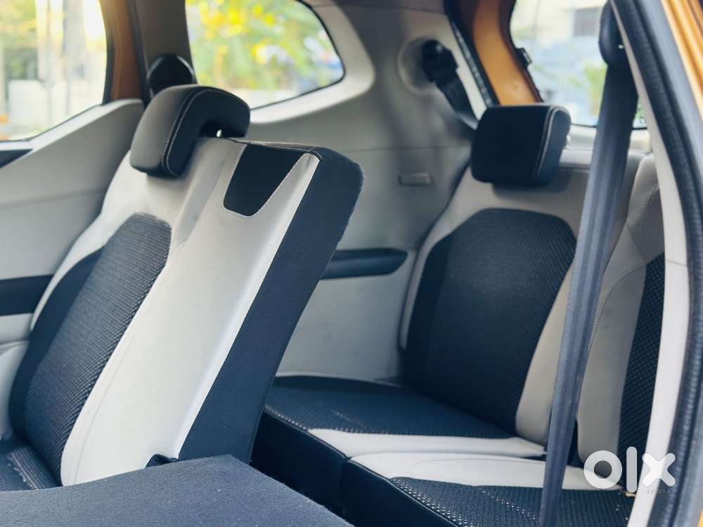 Renault Triber Rxz, 2019, Petrol