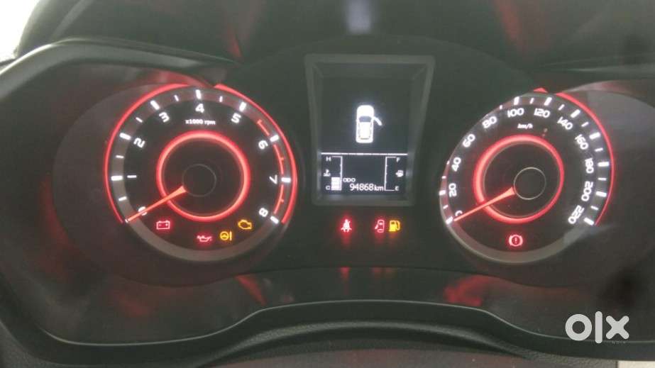 Mahindra Xuv300 W8, 2020, Petrol
