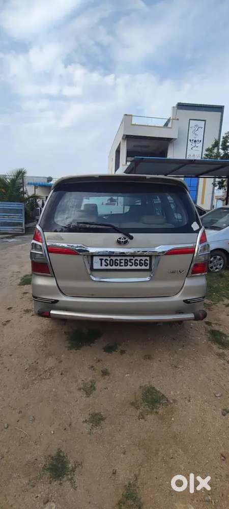 Toyota Innova Diesel 2014