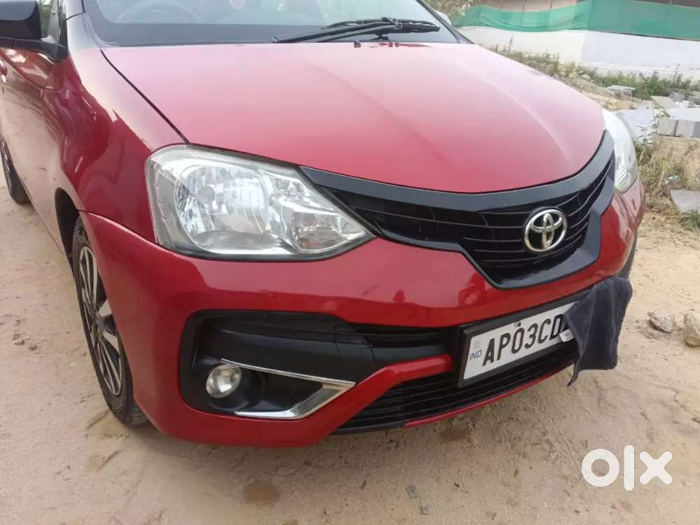 Etios Liva Dual Tone Option , December 2017 Ending Showroom Serviced .