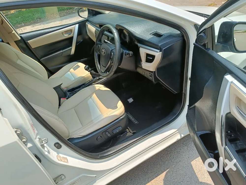 Corolla Altis 2015 Gl Top Variant Petrol