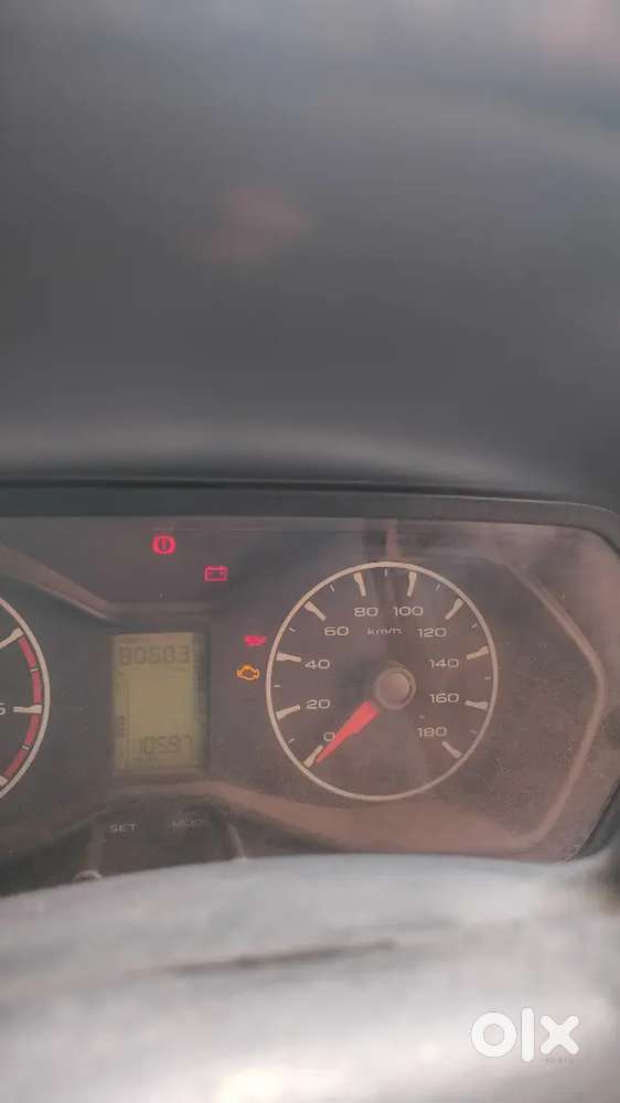 Mahindra Scorpio 2.5 Diesel 2015
