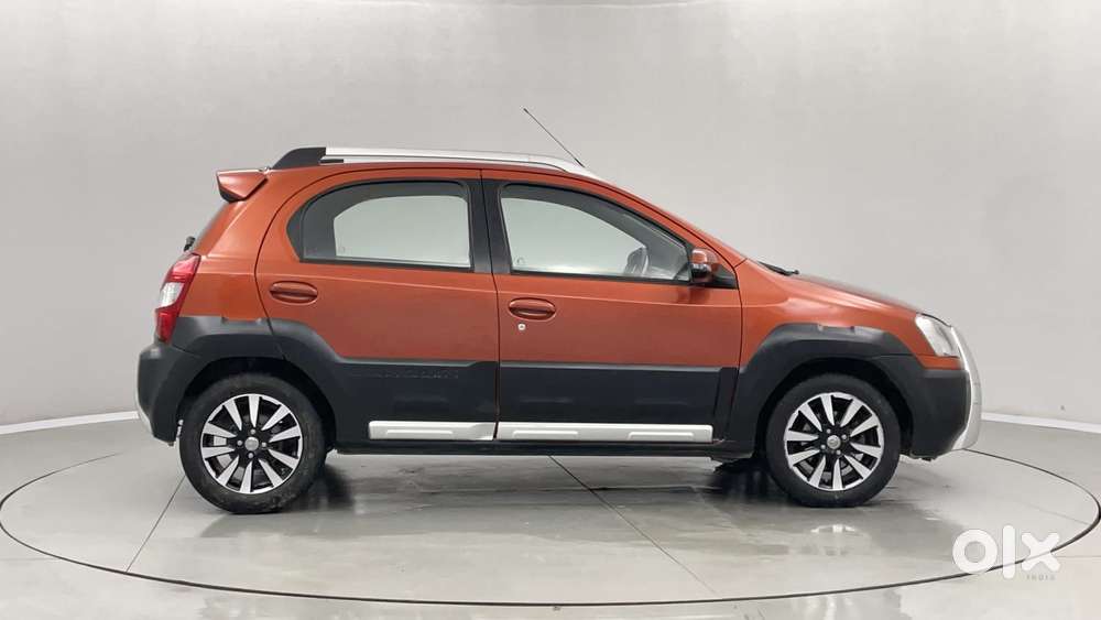 Toyota Etios Cross 1.2l G, 2018, Petrol