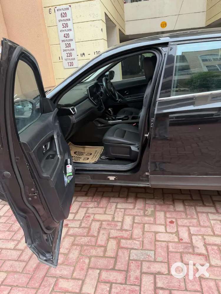 Tata Harrier 2020 Top Modal