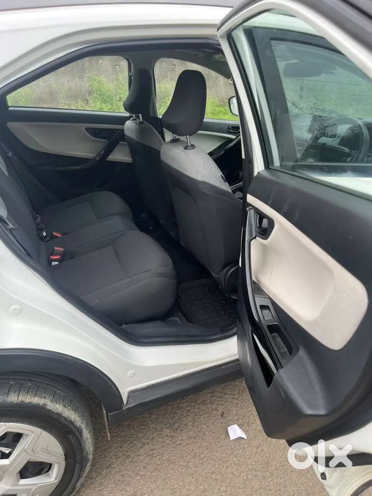 Tata Nexon, 2024, Petrol