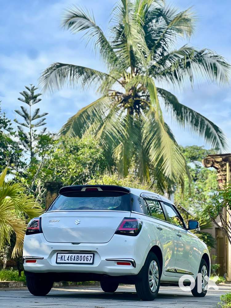 Maruti Suzuki Swift Vxi Ags, 2025, Petrol
