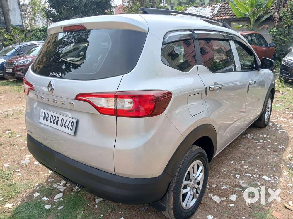 Renault Triber Rxt, 2023, Petrol