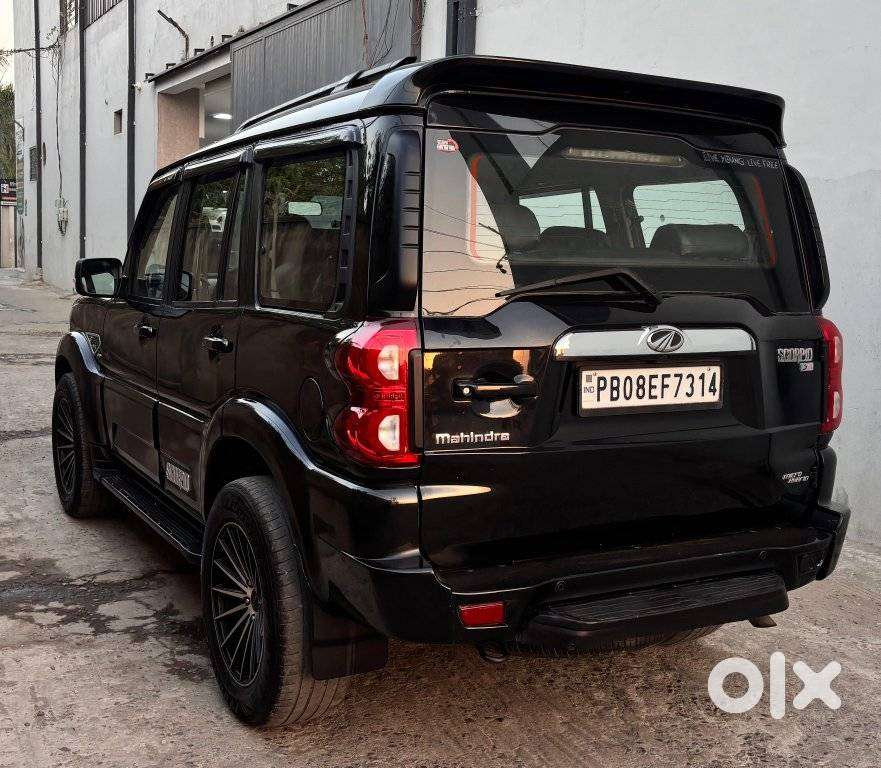 Mahindra Scorpio Classic, 2019, Diesel