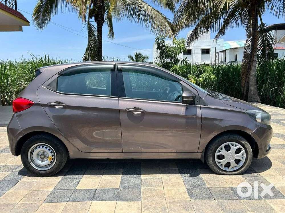 Tata Tiago, 2016, Petrol