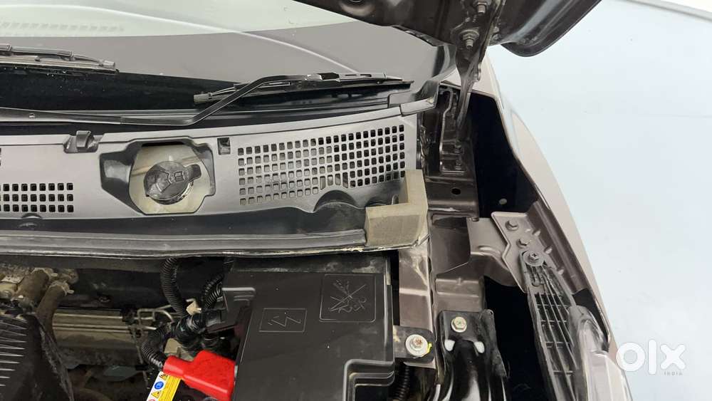 Nissan Magnite 1.0 Xv, 2023, Petrol