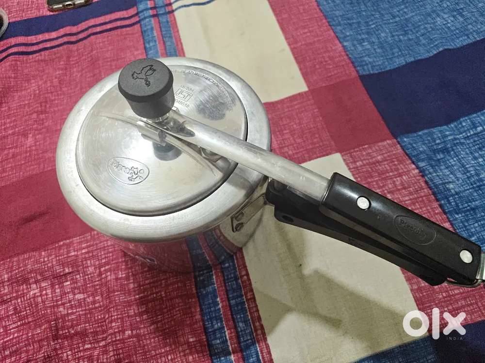 Gas pressure cooker
