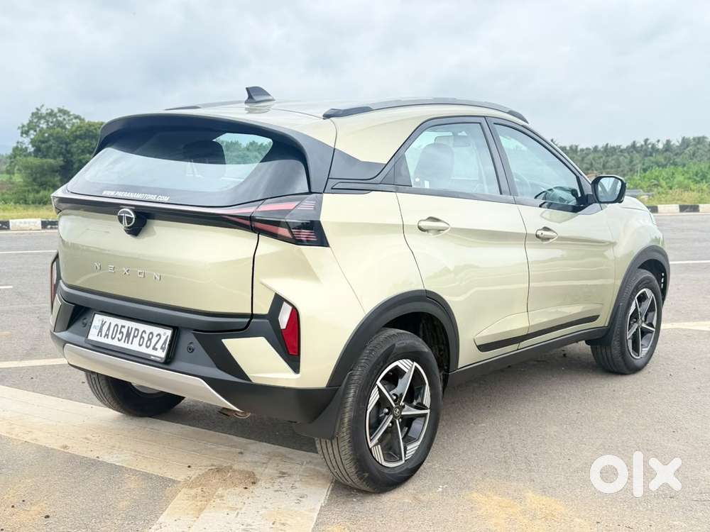 Tata Nexon Creative 1.2 Revotron Petrol 6 Amt Dt, 2025, Petrol