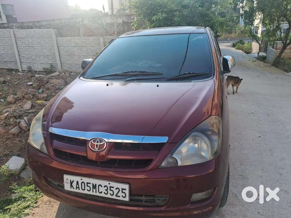 Toyota Innova 2006 Model Mint Condition
