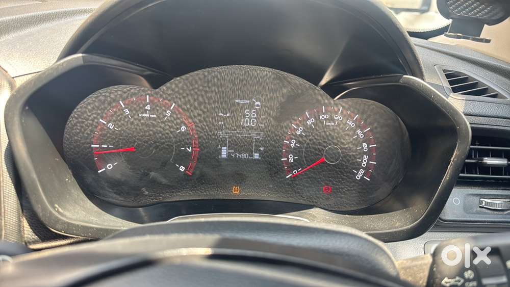 Mahindra Xuv300 Petrol 2024
