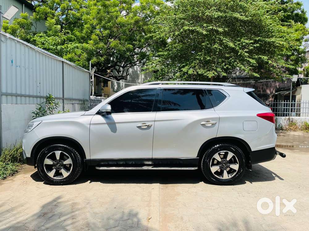 Mahindra Alturas G4 4wd At, 2022, Diesel