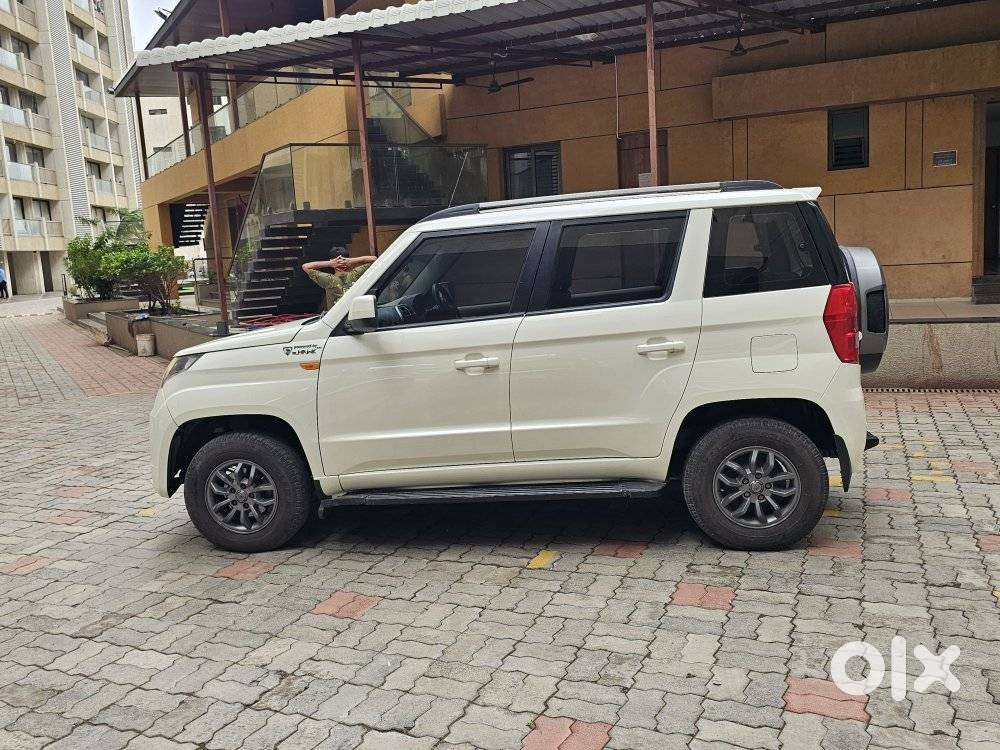 Mahindra Tuv 300 T10, 2018, Diesel