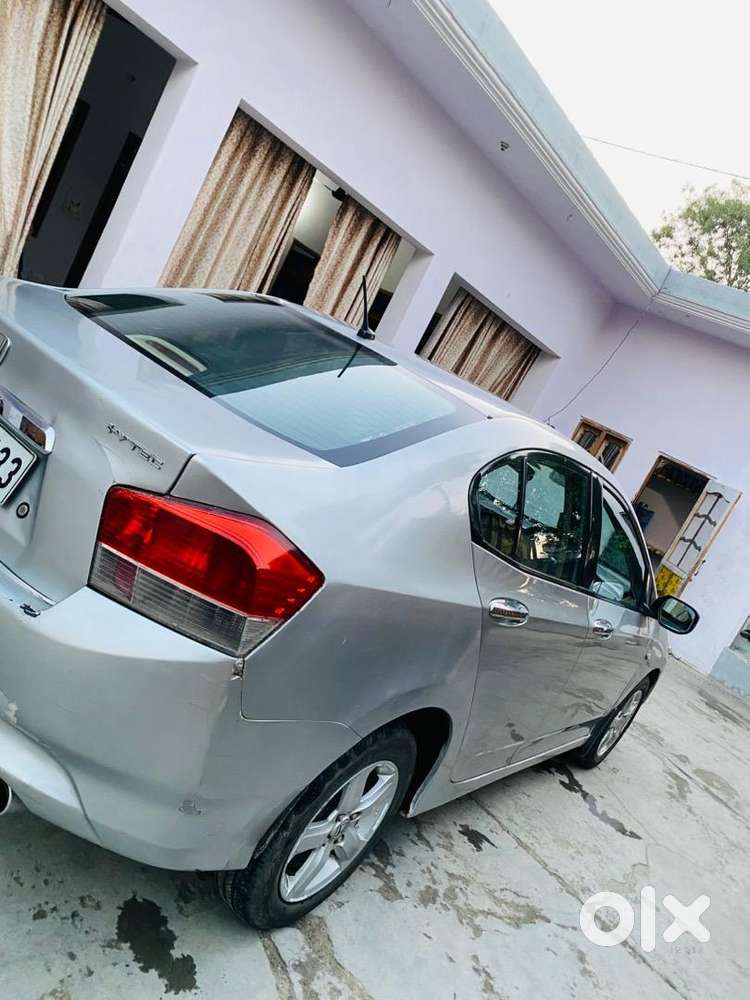 Honda City Hybrid Ehev 2010 Cng & Hybrids Well Maintained