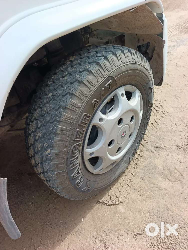 2014 Bolero Zlx 7 Seater Ac Top Varrient