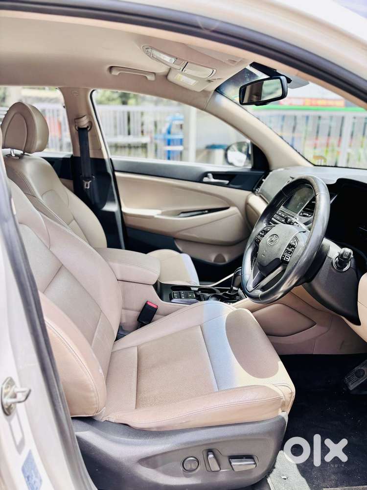 Hyundai Tucson 2.0 Signature 4wd Diesel At Dual Tone, 2018, Diesel
