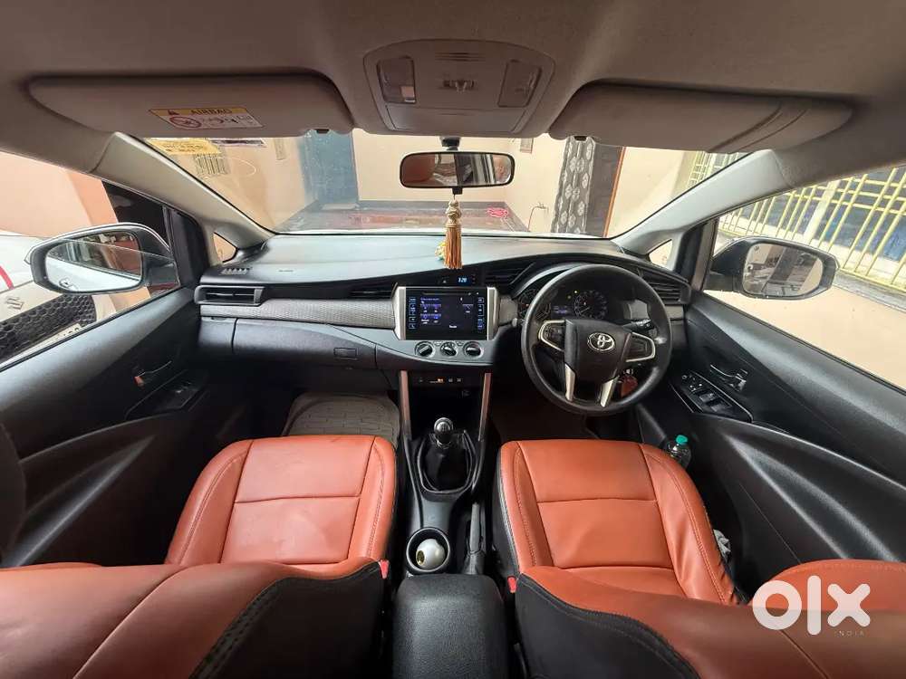 Toyota Innova Crysta Diesel 2.4 Gx 7 Seater