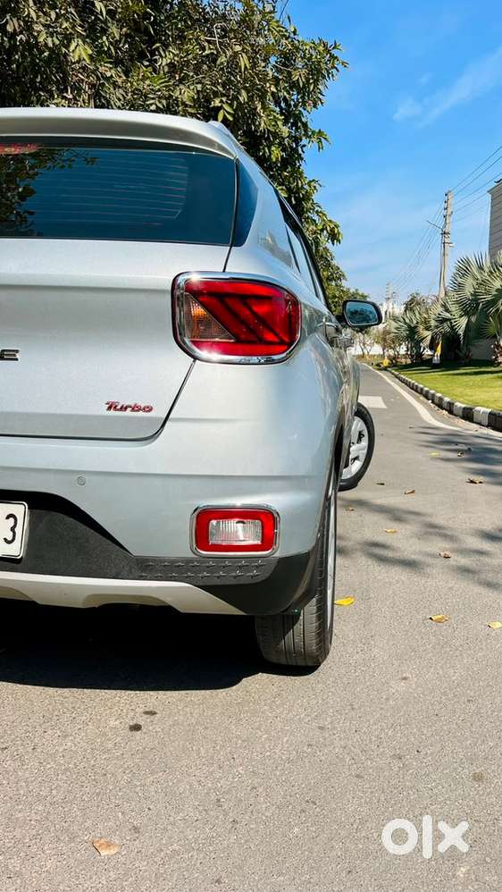 Hyundai Venue Petrol 2019