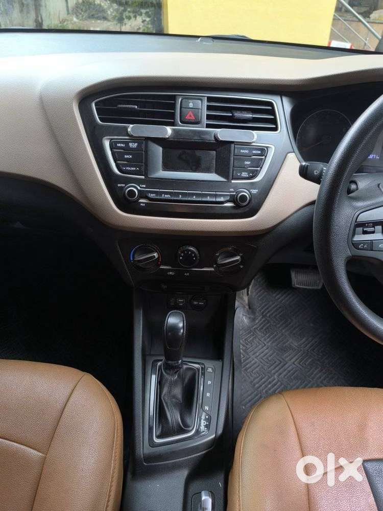 Hyundai Elite I20 1.2magna Executive At, 2018, Petrol