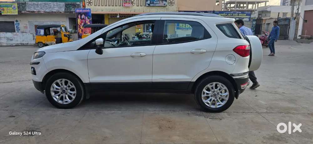 Ford Ecosport Titanium 1l Turbo Petrol Topend Six Airbags, Push Start,
