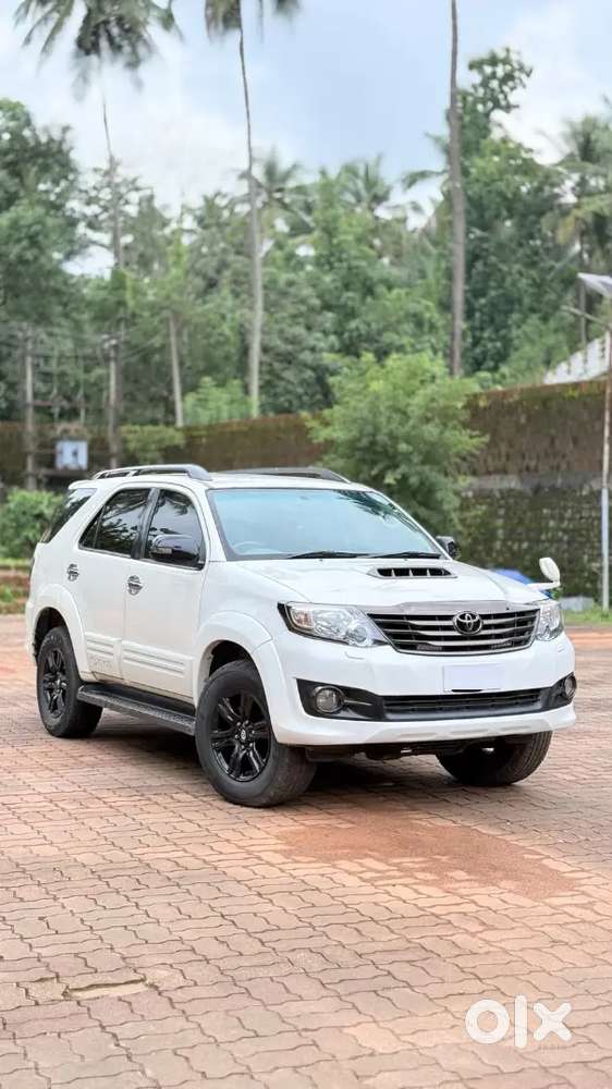 *toyota Fortuner 4x2 * Model 2013 Owner Single Owner Km 1,24,000 S