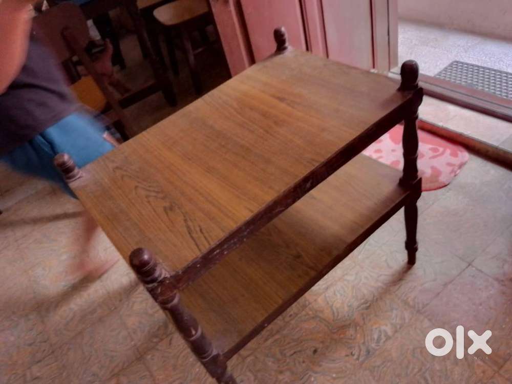 Wooden Table 3 x 2 size Double shelf good condition
