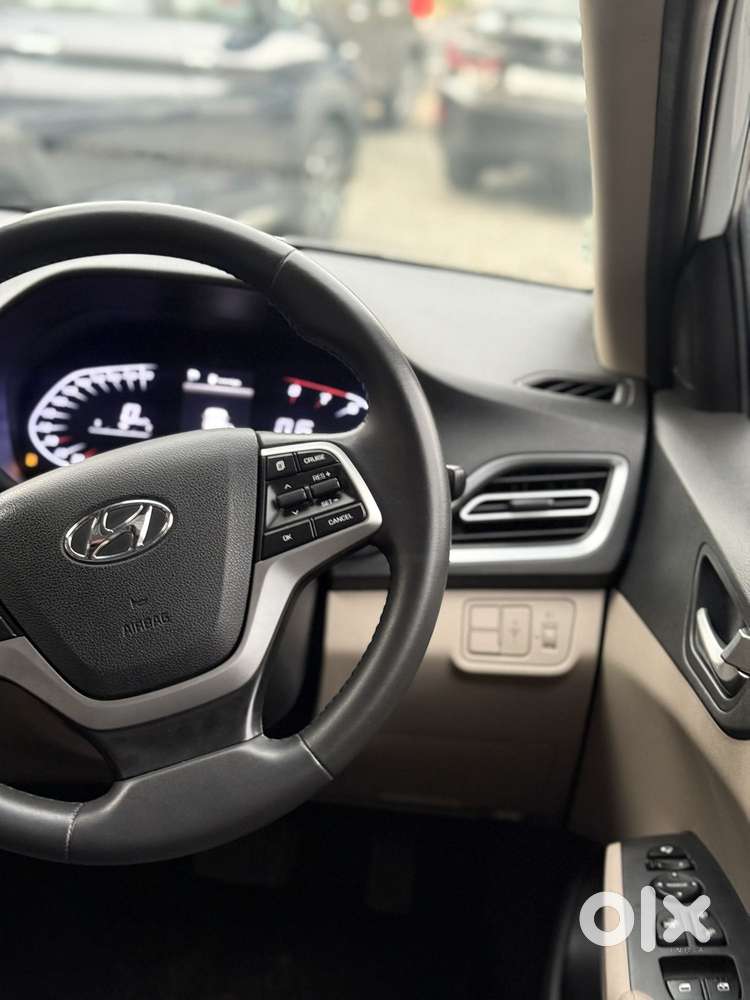 Hyundai Verna 1.5 Sx Ivt, 2020, Petrol