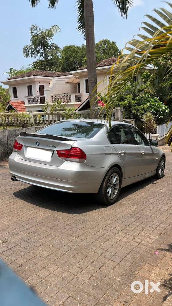 Bmw 3 Series 2011 Petrol 23000 Km Driven