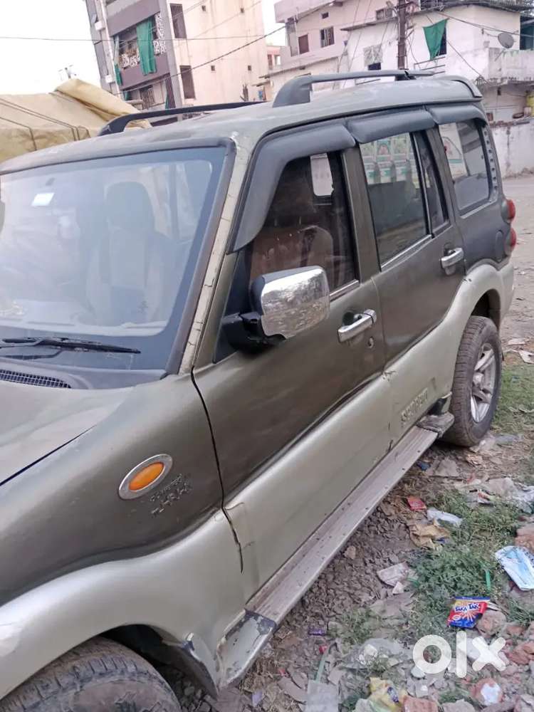 Scorpio  9 Seater All Condition Ok Engine Very Okay Model Number 2010