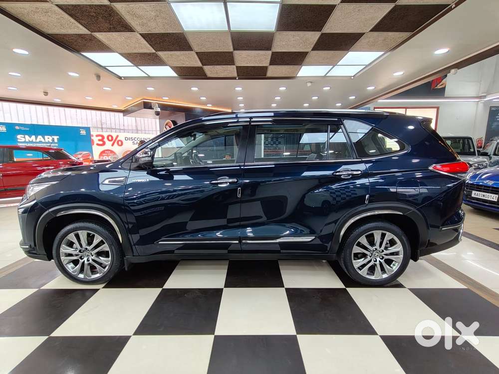 Toyota Innova Hycross 2.0 Zx Hybrid 7 Str, 2023, Petrol