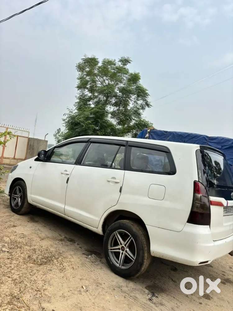 Toyota Innova Diesel 2015