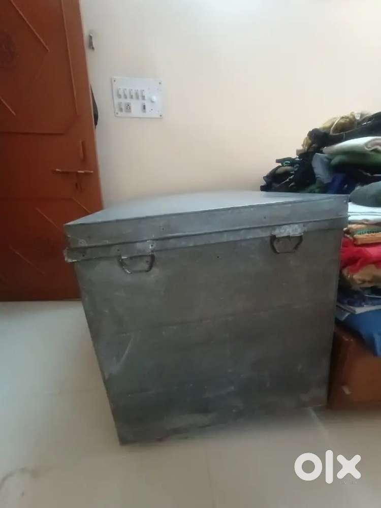 Beautiful Tin Trunk available