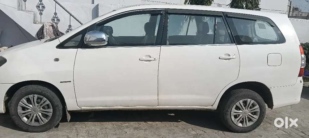 Toyota Innova 2010 Diesel 160000 Km Driven